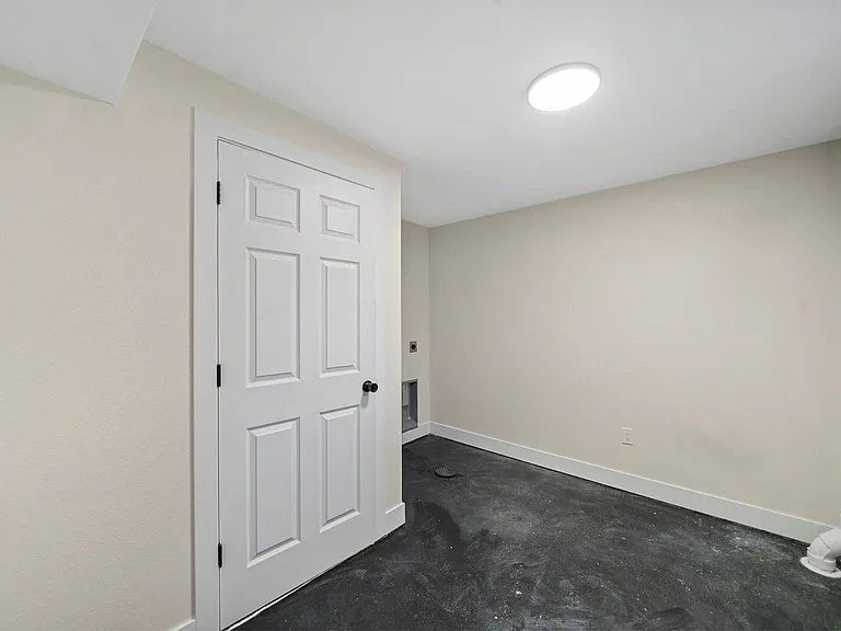6364 Julian St — Photo 16