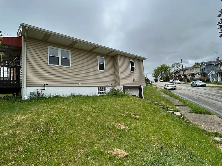 315 W Miller Ave — Photo 11