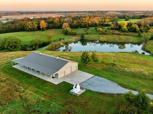 112 Th St, Weatherby, MO 64497