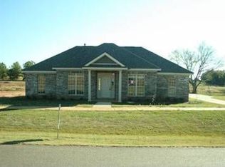 89 Village Trl, Wetumpka, AL 36093