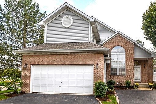 1st image of 1033 S Parkside Dr