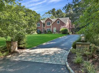 1105 Estates Dr, Ossining, NY 10562