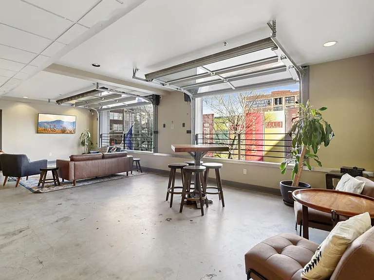 Board of Trade Lofts — Photo 41