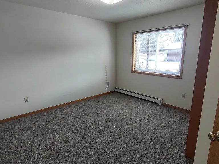 741 W 2nd St #2 — Photo 5