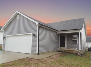 653 Cherry Blossom Rd, Bowling Green, KY 42101