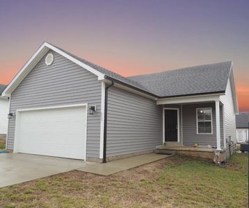 653 Cherry Blossom Rd, Bowling Green, KY, 42101