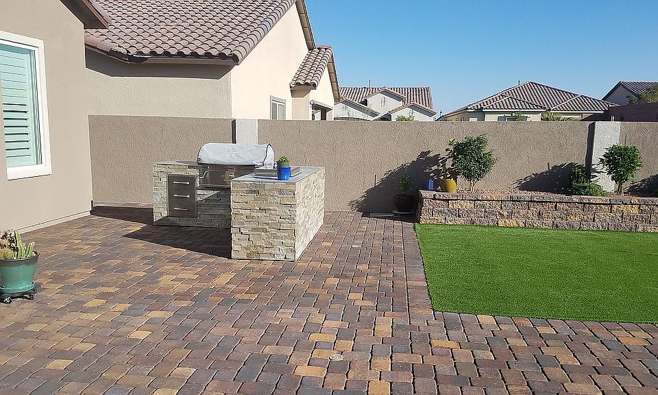 2nd image of 2576 Ballatore St