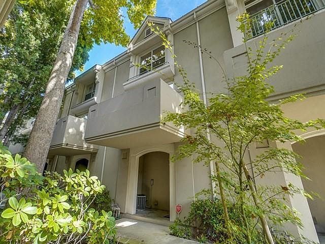 1st image of 334 Dunsmuir Ter Unit 2