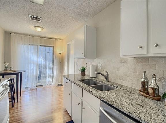 5th image of 1417 Byers Ln