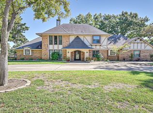 1400 Clover Hill Rd, Mansfield, TX 76063