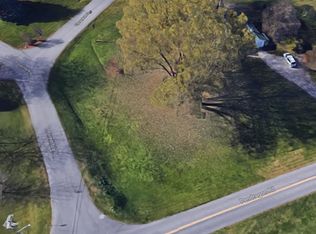 2201 Pendragon Rd, Kingsport, TN 37660