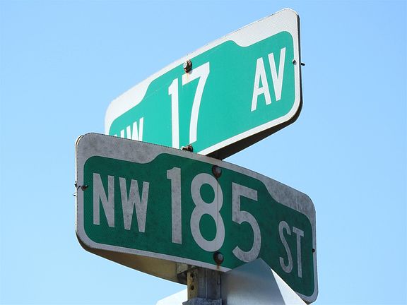 5th image of 1711 NW 185th St