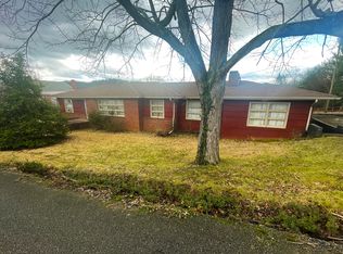 228 Washington Ave, Newport, TN 37821