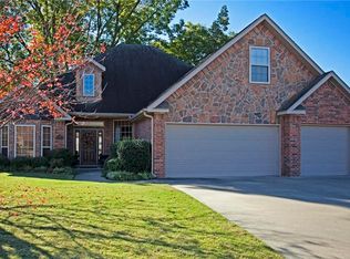 3801 SW Lone Oak Ave, Bentonville, AR 72712