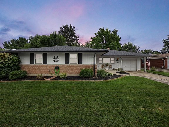 2nd image of 1418 Clemens Pl