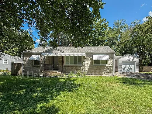 1526 S Kentwood Ave Photo 1
