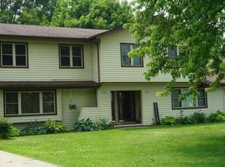 N55W35983 Lisbon Rd, Oconomowoc, WI 53066