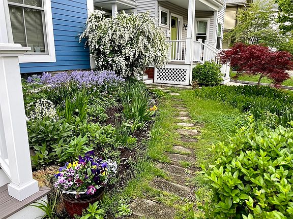 3rd image of 7-7A Meacham Rd