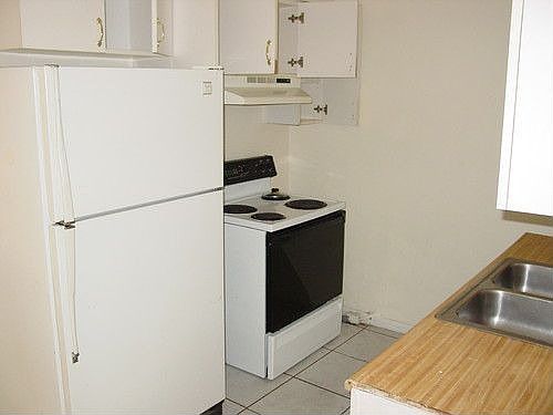 1st image of 241 W Michael Gladden Blvd