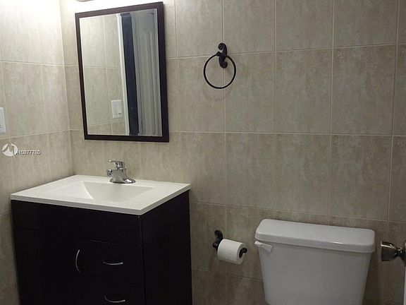 5th image of 1200 NE Miami Gardens Dr APT 718W