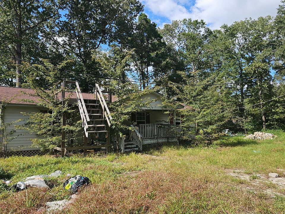 1st image of 297 Fraga Rd