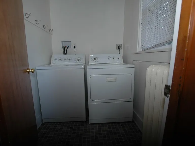 1516 Mifflin St — Photo 8