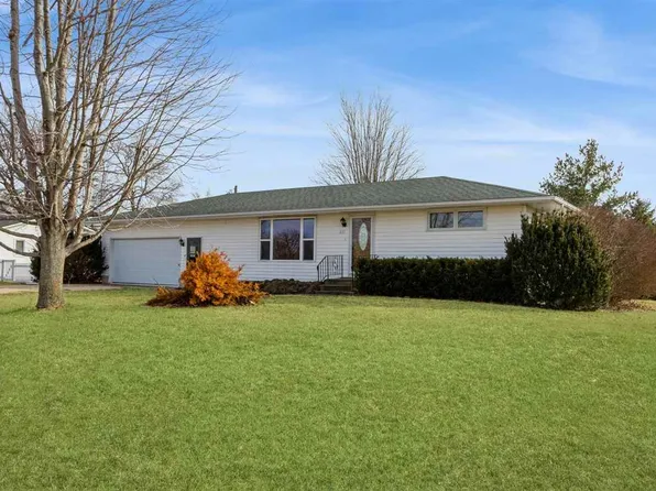 611 Union St, Stockport, IA 52651