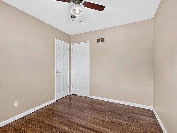 4th image of 1220 Acredale Dr