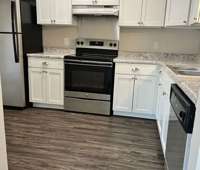 109 Scarborough Ct #I6 — Photo 3