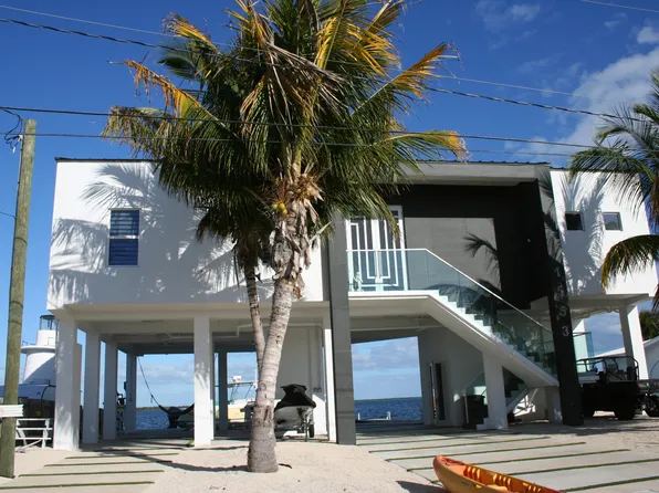 1553 Sunrise Dr, Big Pine Key, FL 33043