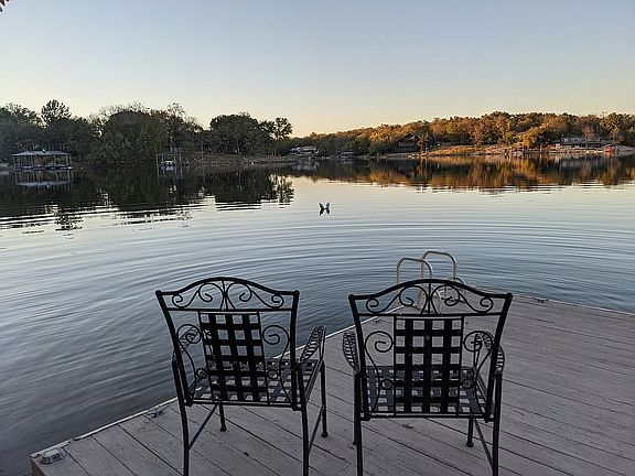 Over 500 foot of lake front 