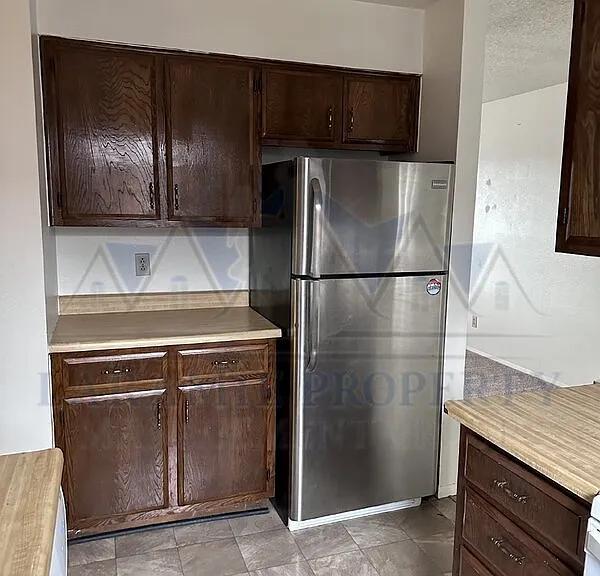 714 Downey St #7 — Photo 6