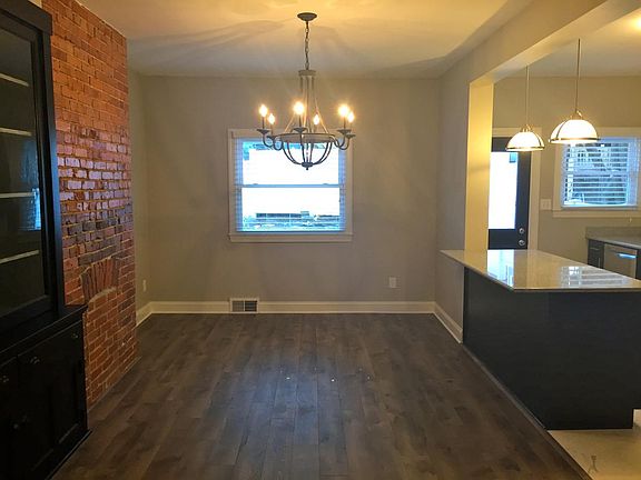 Dining Room & Eat-In Kitchen