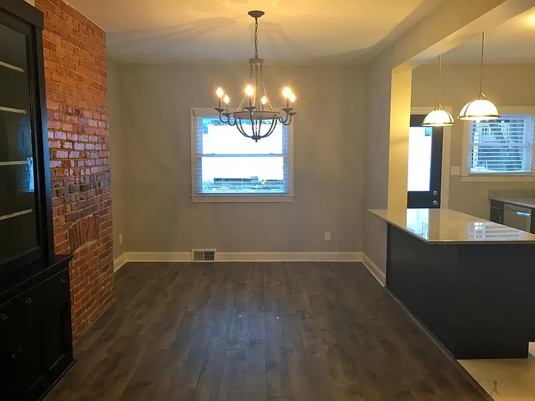 Dining Room & Eat-In Kitchen