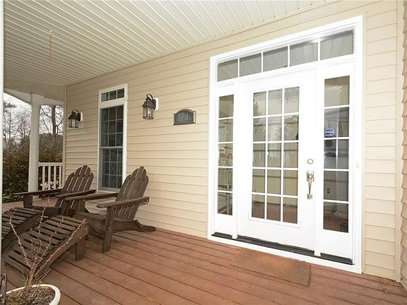 2nd image of 121 Gideons Mill Dr