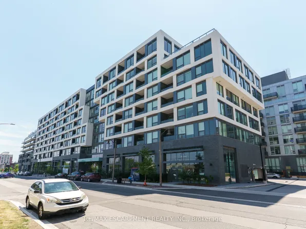 2450 Old Bronte Rd #614, Oakville, ON L6M 4J2