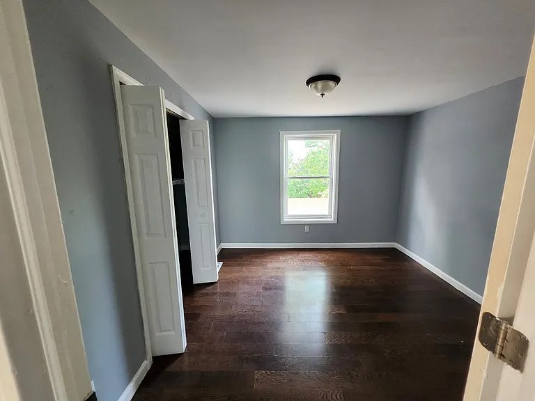 152 S 10th St #3E — Photo 7
