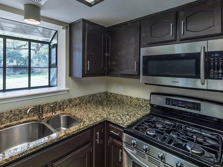 6424 Brookway Dr — Photo 28