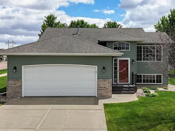 7301 W 50th St, Sioux Falls, SD 57106