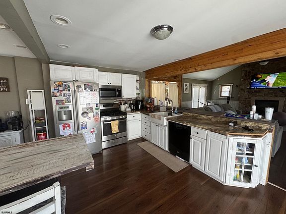 2nd image of 1205 Zion Rd