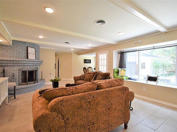 4th image of 7810 Braes Meadow Dr