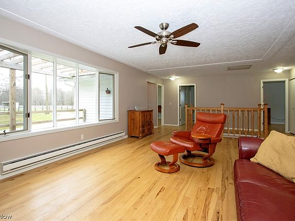 5th image of 40126 Jones Rd