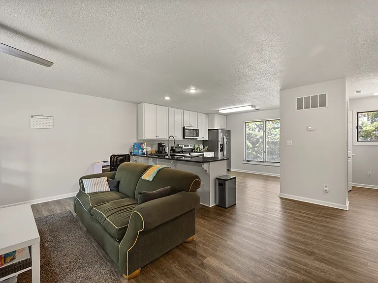 264 Jolin Dr #1 — Photo 36