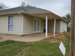 808 E Forrest St, Crescent, OK 73028
