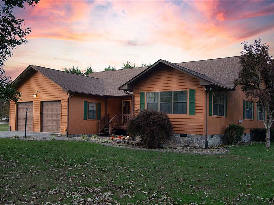 1st image of 1012 Willow Oaks Cir