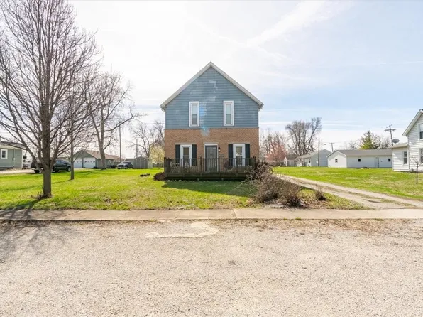 219 E Elm St, Argenta, IL 62501