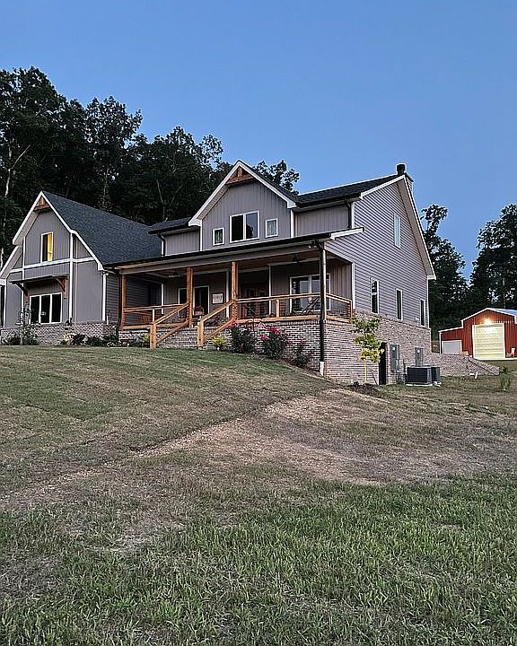 2nd image of 115 Twin Cedars Rd