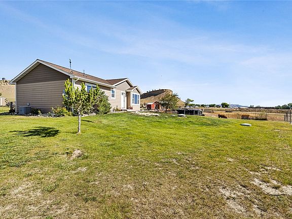 2nd image of 5 Square Butte Ln