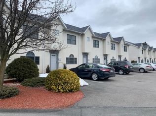 10 Mruck St, Throop, PA 18512