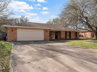 7012 Dublin Dr, Woodway, TX 76712